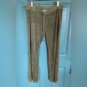 Women’s juicy couture, olive green lounge pants